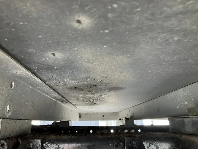 いすゞ エルフ TKG-NHR85AN(2WD)の写真30