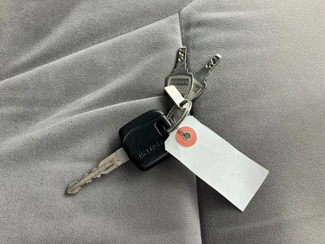 いすゞ エルフ TKG-NHR85AN(2WD)の写真45