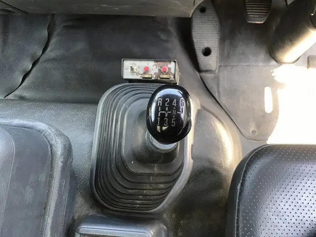 いすゞ フォワード TKG-FRR90S1(2WD)の写真33