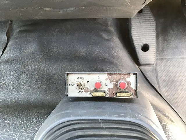 いすゞ フォワード TKG-FRR90S1(2WD)の写真34