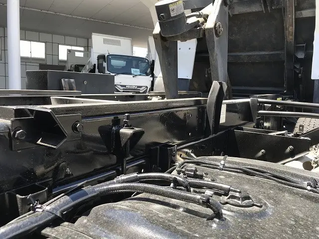 いすゞ フォワード TKG-FRR90S1(2WD)の写真44