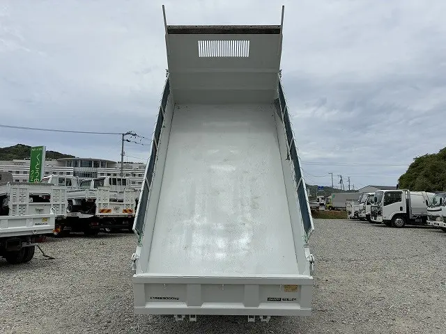 いすゞ エルフ TKG-NKR85AD(2WD)の写真7