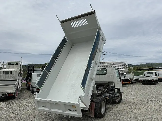 いすゞ エルフ TKG-NKR85AD(2WD)の写真8