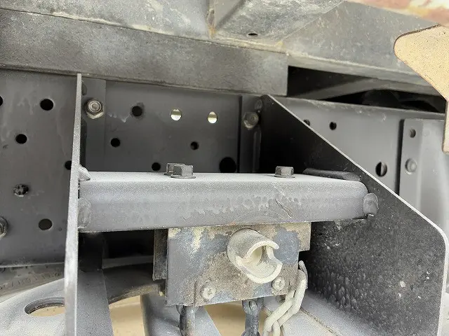 いすゞ エルフ TKG-NKR85AD(2WD)の写真45