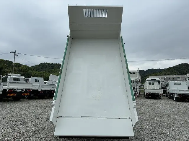 トヨタ ダイナ BDG-XZU554D(2WD)の写真7
