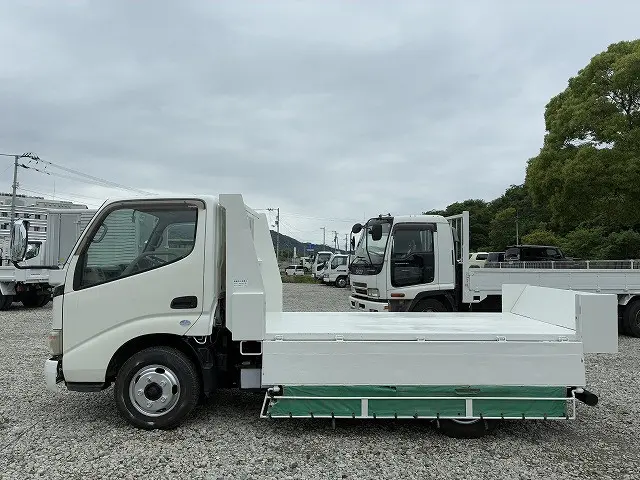 トヨタ ダイナ BDG-XZU554D(2WD)の写真37
