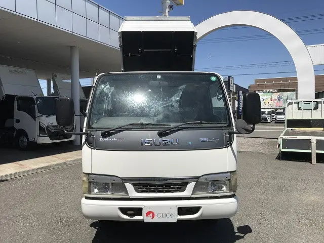 いすゞ エルフ KR-NKR81ED(2WD)の写真2