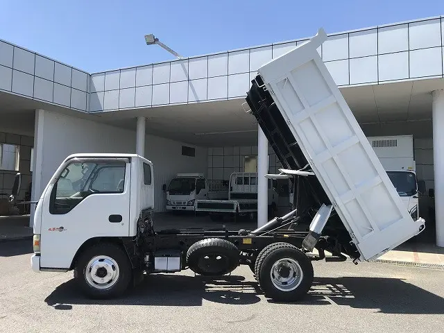 いすゞ エルフ KR-NKR81ED(2WD)の写真7