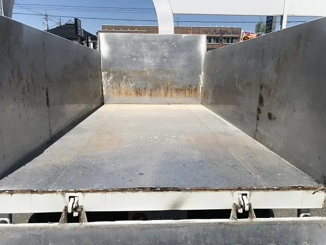 いすゞ エルフ KR-NKR81ED(2WD)の写真18