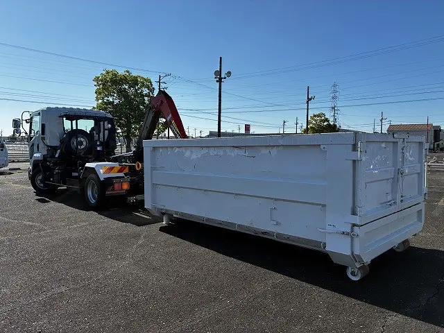 いすゞ フォワード 2RG-FRR90S2(2WD)の写真5