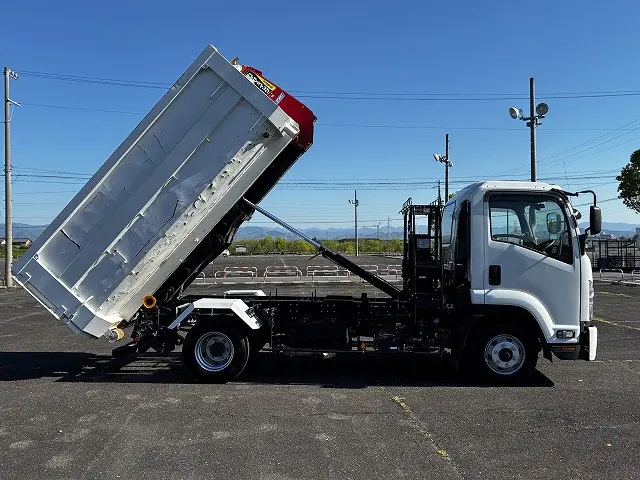 いすゞ フォワード 2RG-FRR90S2(2WD)の写真11