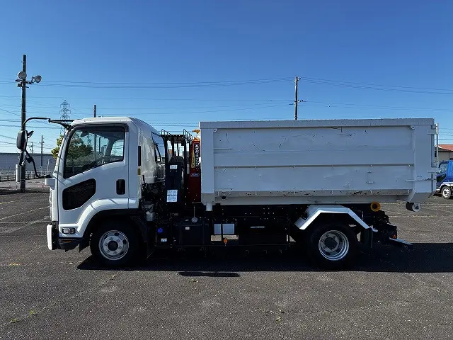 いすゞ フォワード 2RG-FRR90S2(2WD)の写真13