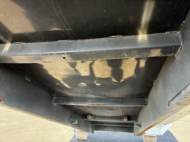 いすゞ フォワード 2RG-FRR90S2(2WD)の写真22