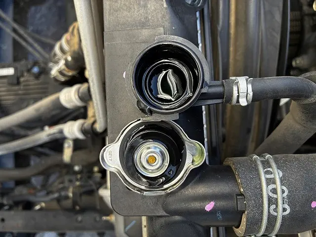 いすゞ フォワード 2RG-FRR90S2(2WD)の写真31