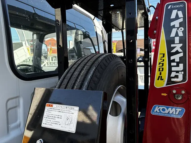 いすゞ フォワード 2RG-FRR90S2(2WD)の写真33