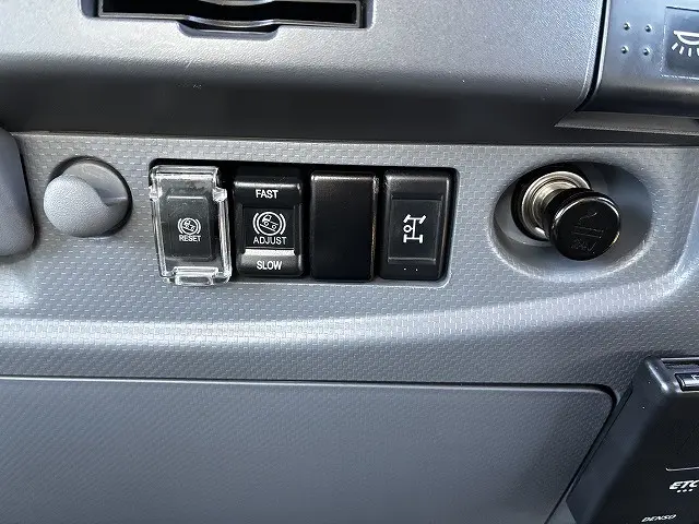 いすゞ フォワード 2RG-FRR90S2(2WD)の写真42