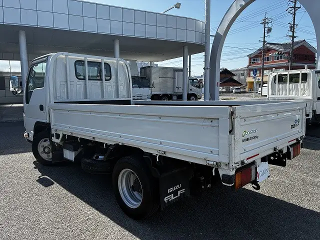 いすゞ エルフ 2RG-NJR88A(2WD)の写真6