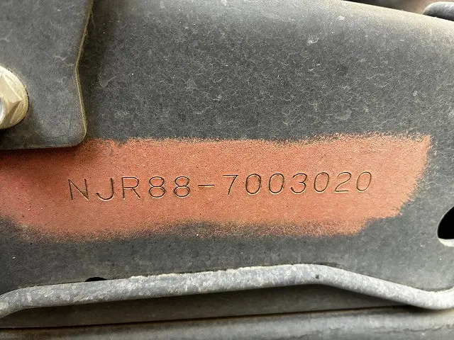 いすゞ エルフ 2RG-NJR88A(2WD)の写真17