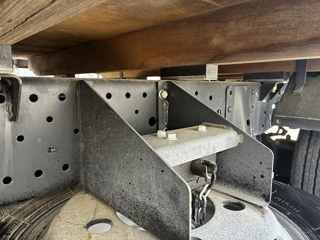 いすゞ エルフ 2RG-NJR88A(2WD)の写真33