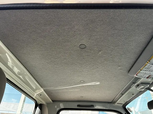 いすゞ エルフ 2RG-NJR88A(2WD)の写真37