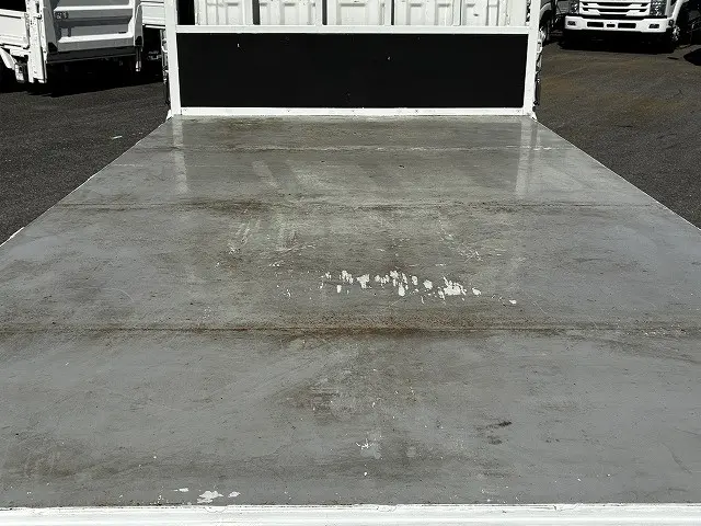 いすゞ エルフ 2RG-NLR88AR(2WD)の写真16