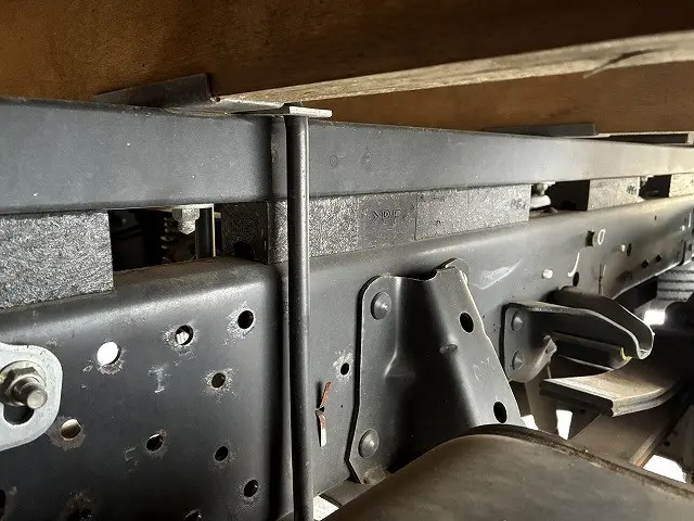 いすゞ エルフ 2RG-NLR88AR(2WD)の写真29