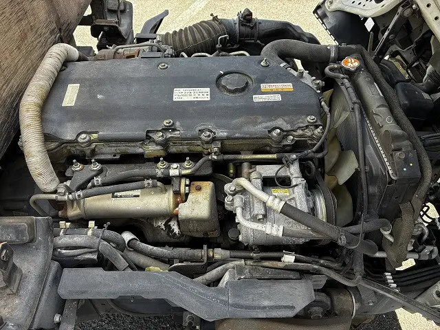 いすゞ エルフ PB-NKR81A(2WD)の写真21