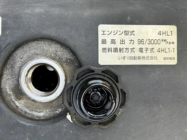 いすゞ エルフ PB-NKR81A(2WD)の写真23