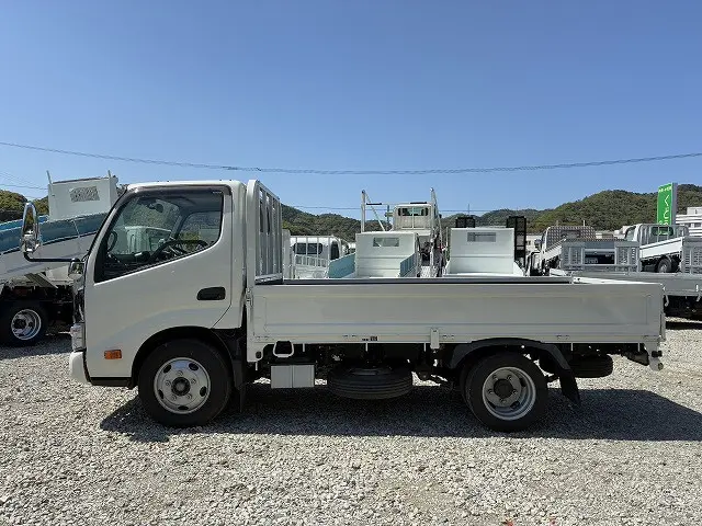 トヨタ ダイナ 2PG-XZU605(2WD)の写真4