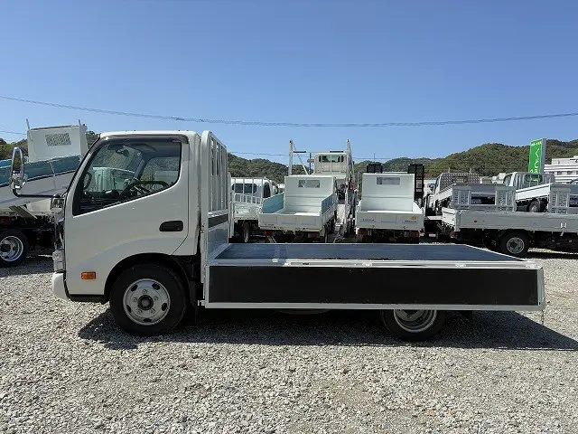 トヨタ ダイナ 2PG-XZU605(2WD)の写真11