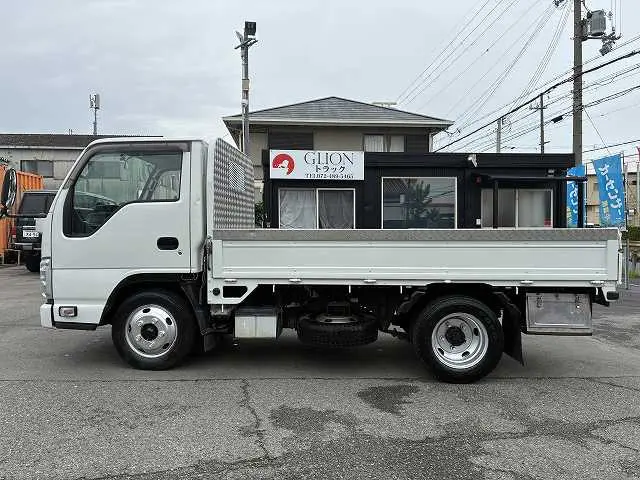 いすゞ エルフ TRG-NKR85A(2WD)の写真4