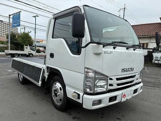 いすゞ エルフ TRG-NKR85A(2WD)の写真10