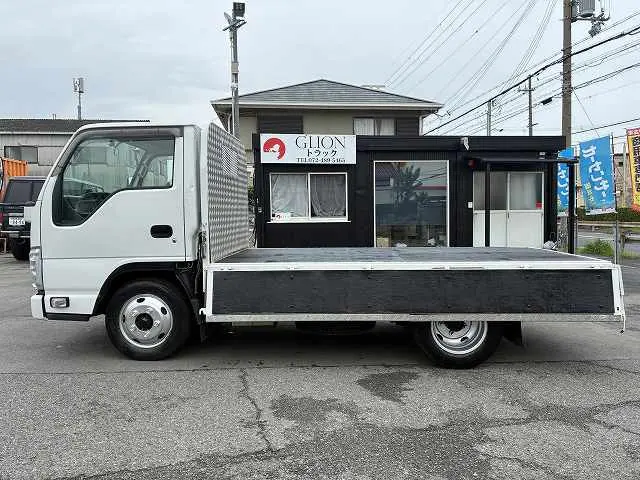 いすゞ エルフ TRG-NKR85A(2WD)の写真11