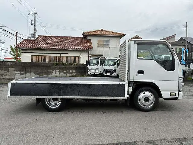 いすゞ エルフ TRG-NKR85A(2WD)の写真12