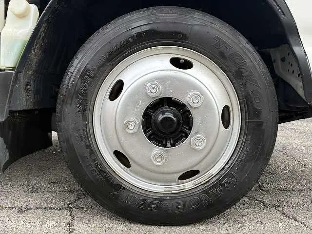 いすゞ エルフ TRG-NKR85A(2WD)の写真24