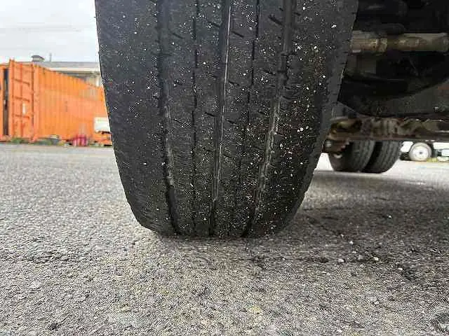 いすゞ エルフ TRG-NKR85A(2WD)の写真31