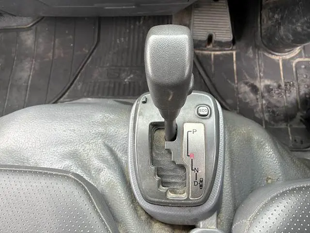 いすゞ エルフ TRG-NKR85A(2WD)の写真47