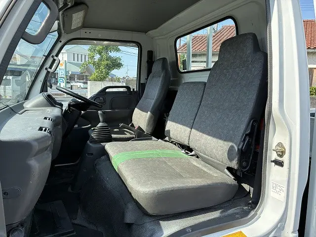 いすゞ エルフ KR-NPR81LV(2WD)の写真31