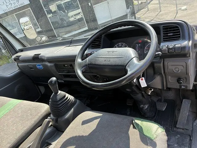 いすゞ エルフ KR-NPR81LV(2WD)の写真33