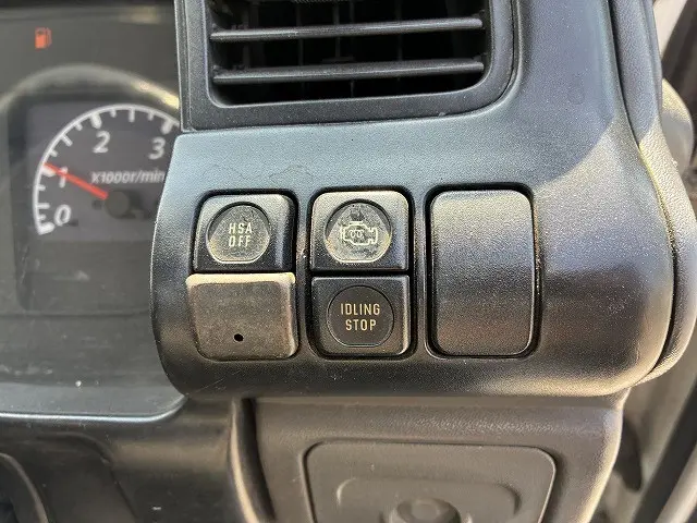 いすゞ エルフ KR-NPR81LV(2WD)の写真35