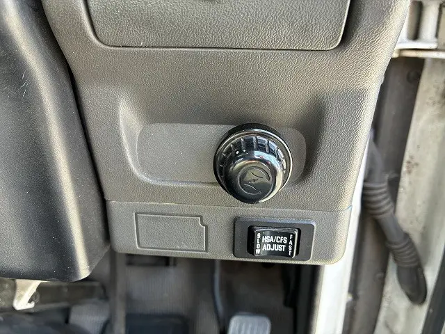 いすゞ エルフ KR-NPR81LV(2WD)の写真36