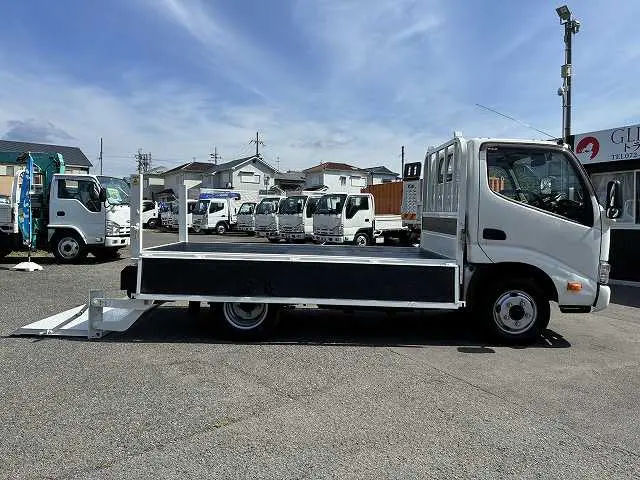 日野 デュトロ TKG-XZC605M(2WD)の写真12