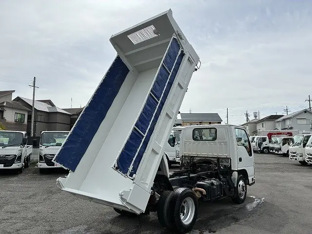 いすゞ エルフ TKG-NJR85AD(2WD)の写真8