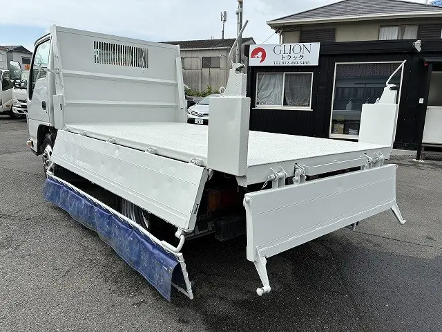 いすゞ エルフ TKG-NJR85AD(2WD)の写真13