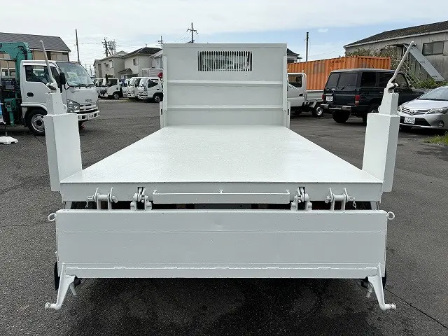 いすゞ エルフ TKG-NJR85AD(2WD)の写真14