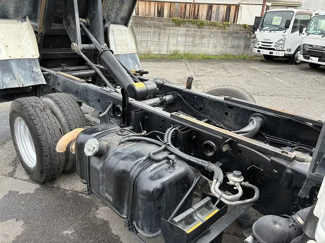 いすゞ エルフ TKG-NJR85AD(2WD)の写真25