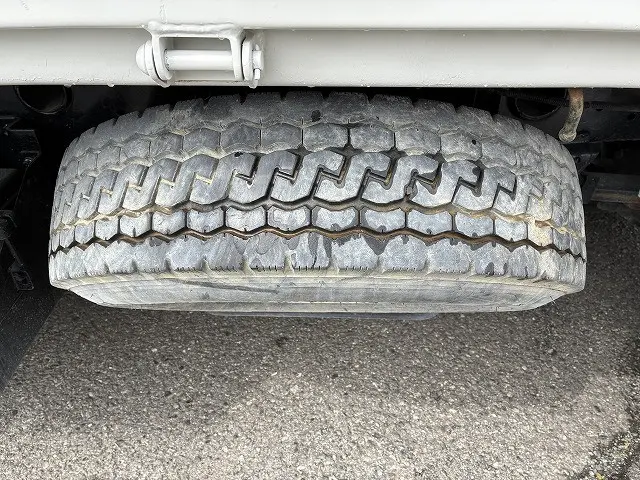 いすゞ エルフ TKG-NJR85AD(2WD)の写真30