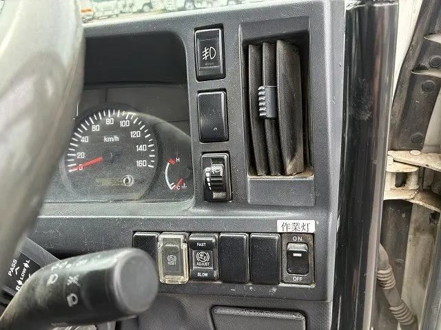 いすゞ エルフ TKG-NJR85AD(2WD)の写真36