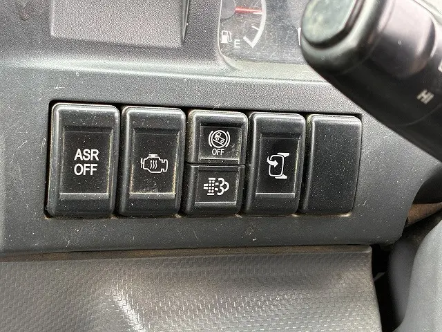 いすゞ エルフ TKG-NJR85AD(2WD)の写真37