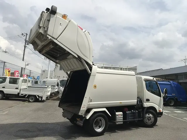 日野 デュトロ 2RG-XZU605X(2WD)の写真14